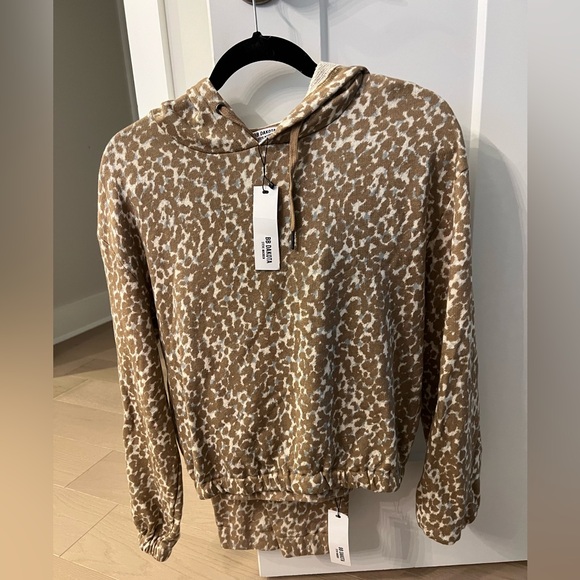 BB Dakota Tan Patterned Knit Top - Picture 1 of 9